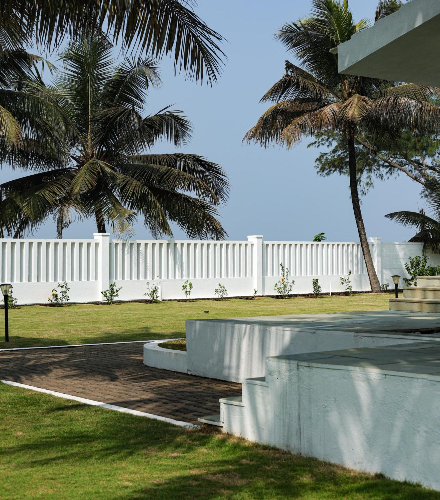 Seascape By Ewa Properties Malpe Exterior photo